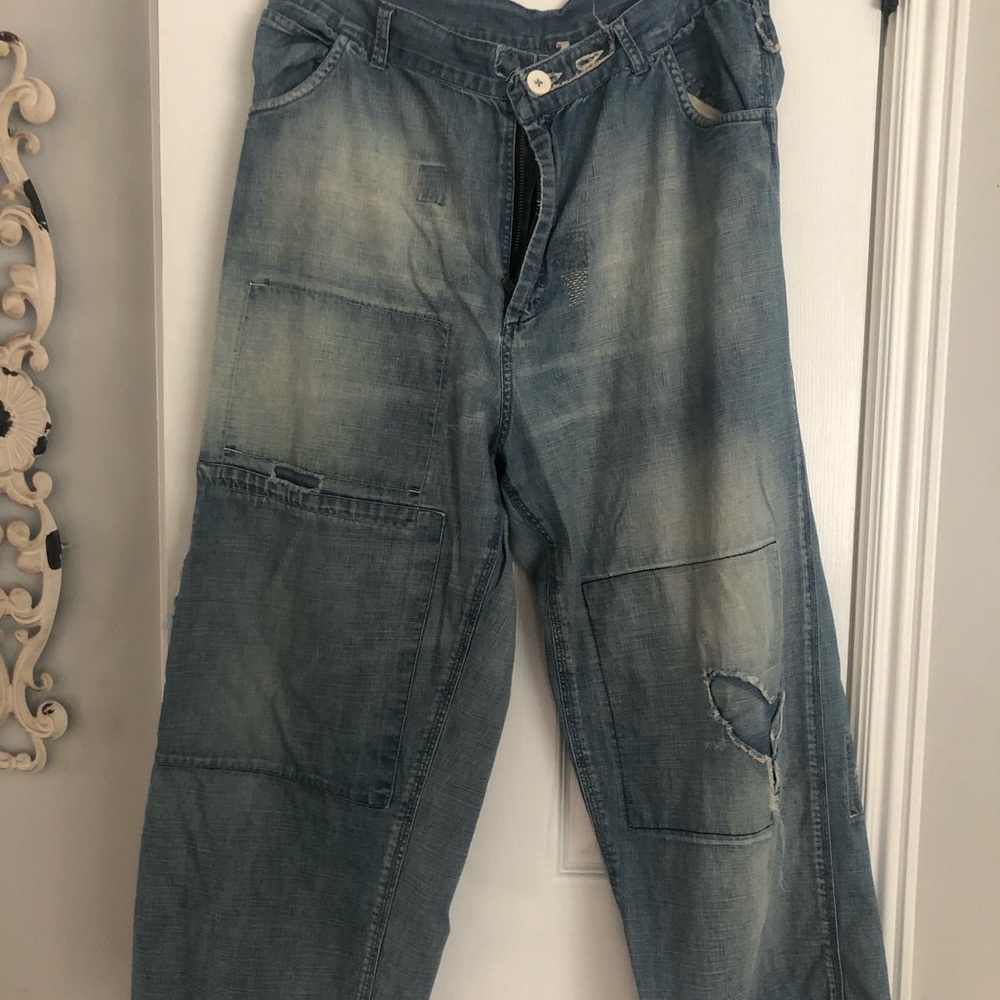 Magnolia Pearl Distressed Jeans